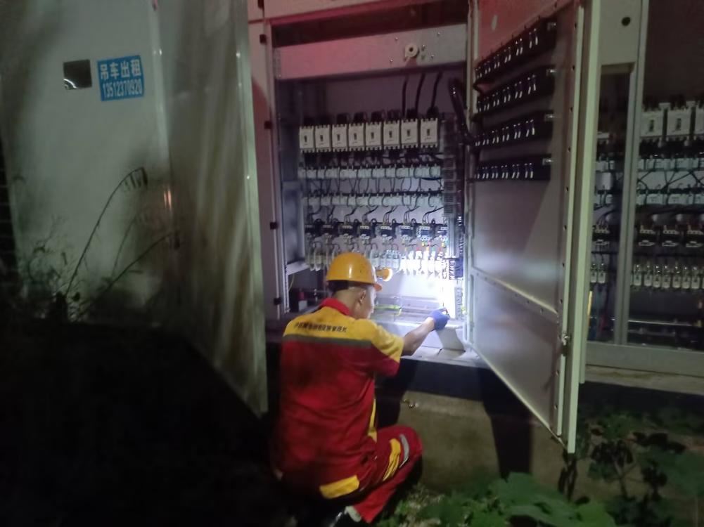 沙坪坝区城市照明设施管理处全力保障节日期间设施正常运行