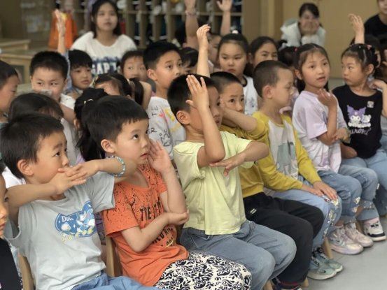 天星桥司法所:趣味普法润童心“典”伴童心护成长