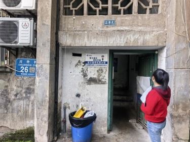 童家桥街道文苑社区网格员开展网格消防安全排查暨入户宣传燃气安全活动