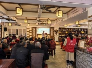 回龙坝镇:青龙庙村召开垃圾分类推进会