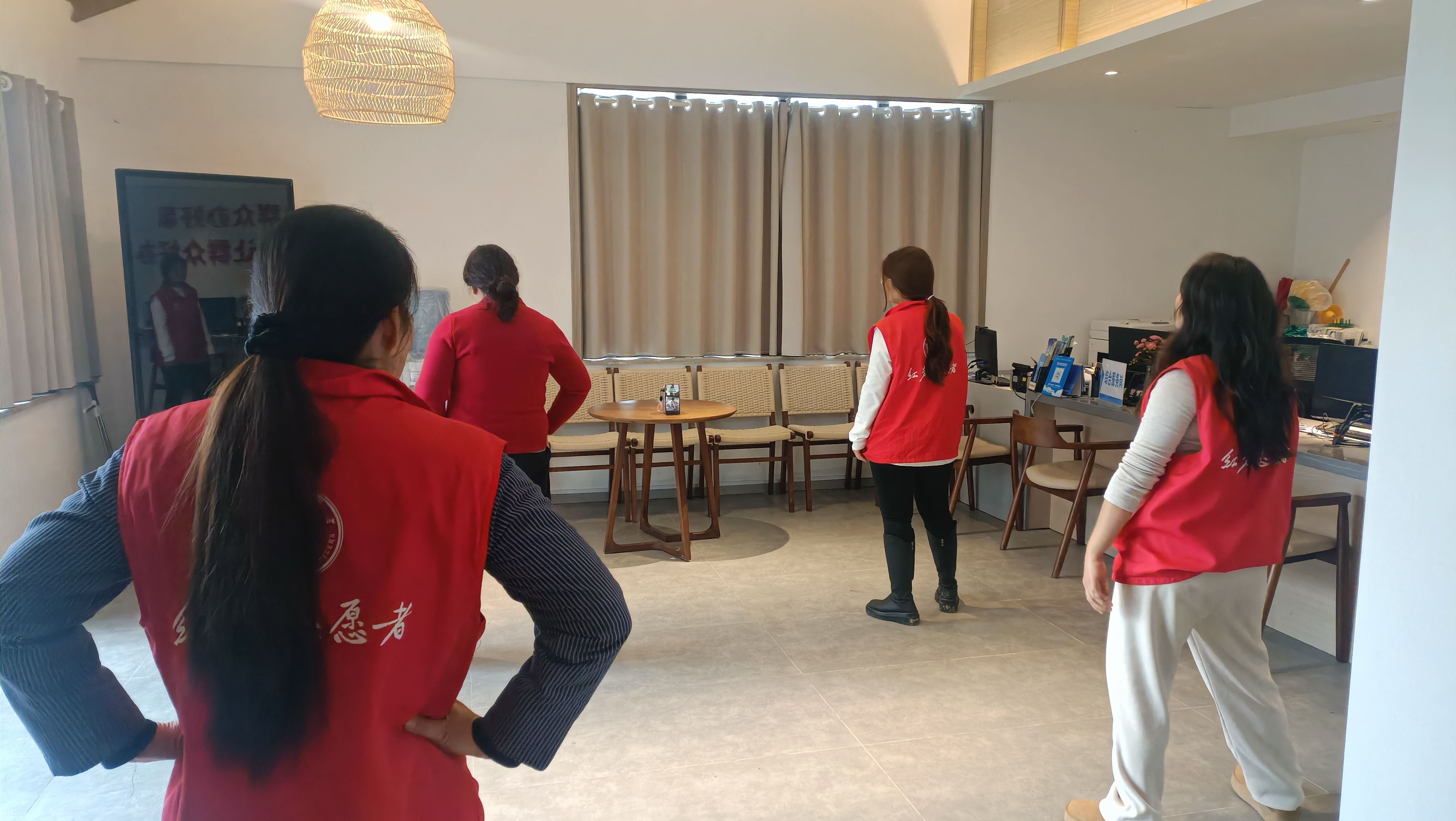 中梁镇：新发村开展全民健身活动