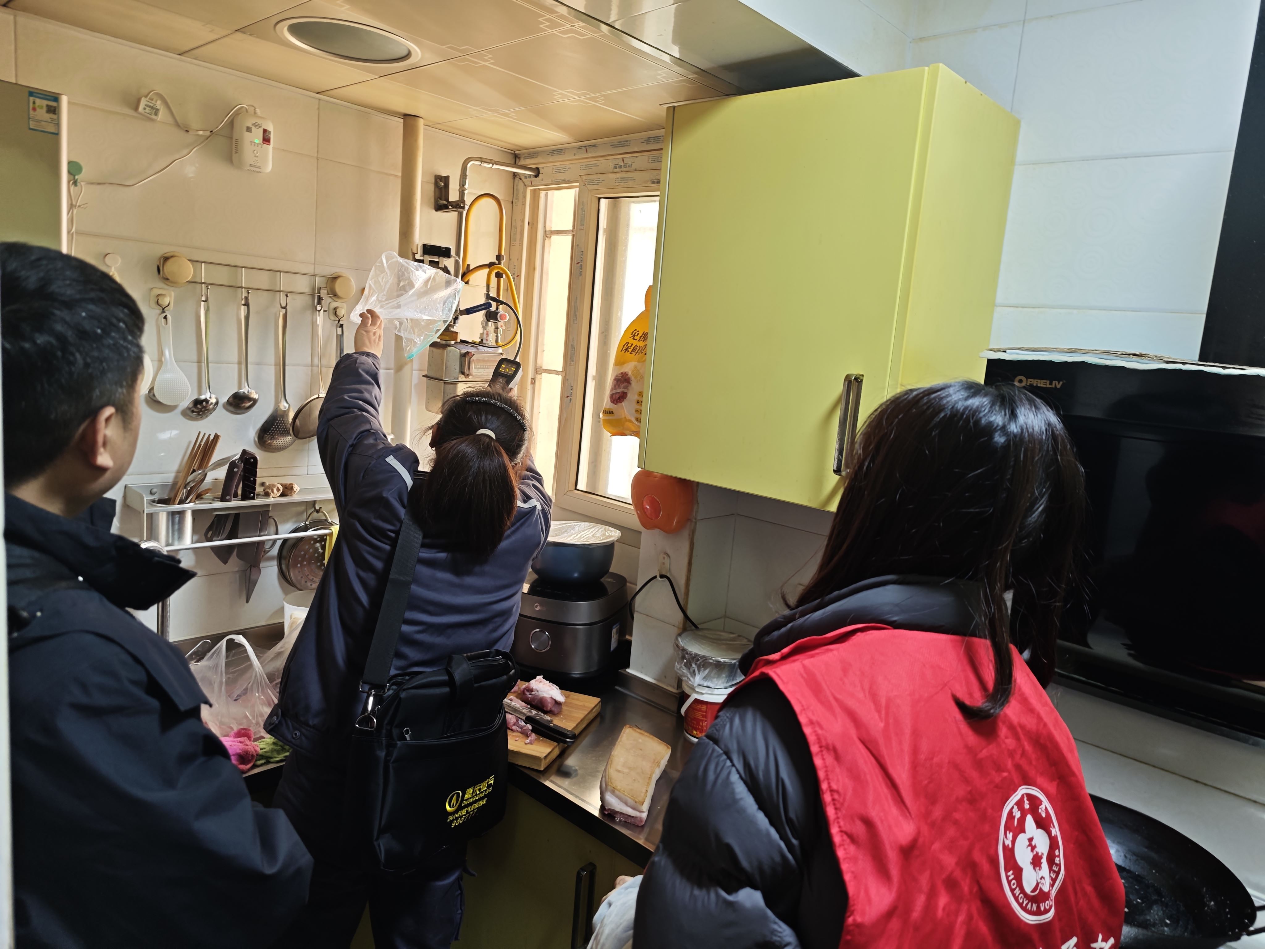 井口街道江家院社区开展冬季燃气安全宣传